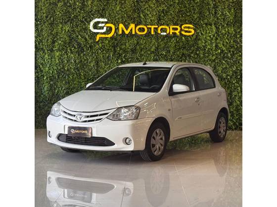TOYOTA ETIOS 1.5 XS 16V FLEX 4P AUTOMÁTICO TOYOTA ETIOS 1.5 XS 16V FLEX 4P AUTOMÁTICO